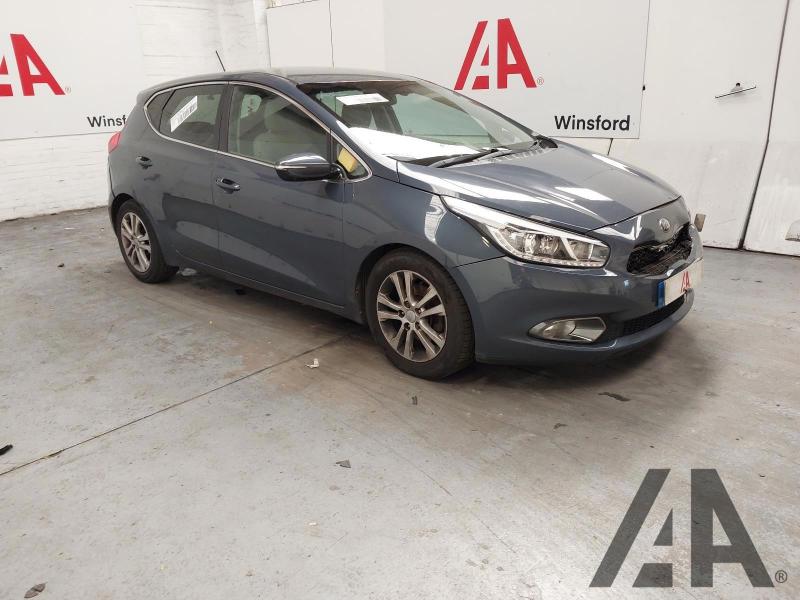 2012 KIA CEED CRDI 3 ECODYNAMICS 1582cc TURBO DIESEL MANUAL 6 Speed 5 DOOR HATCHBACK