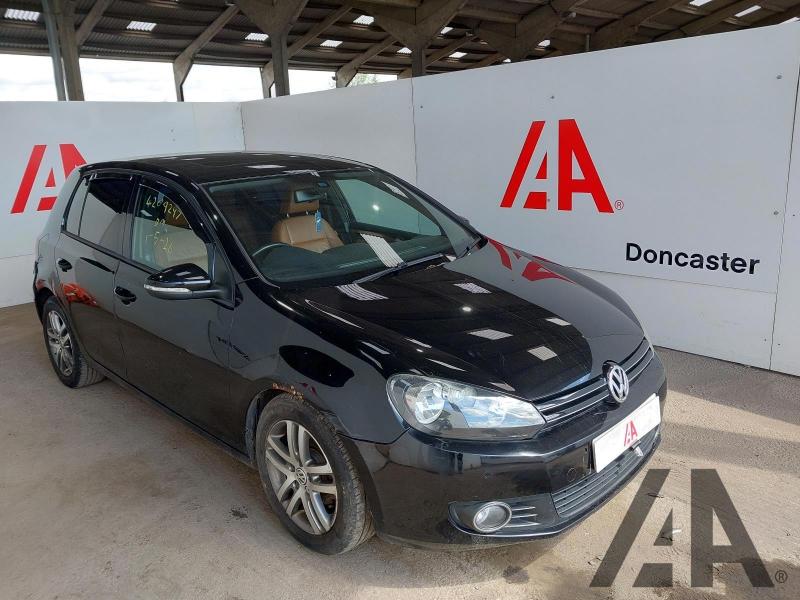 2010 VOLKSWAGEN GOLF SE TDI 1598cc TURBO DIESEL MANUAL 5 Speed 5 DOOR HATCHBACK