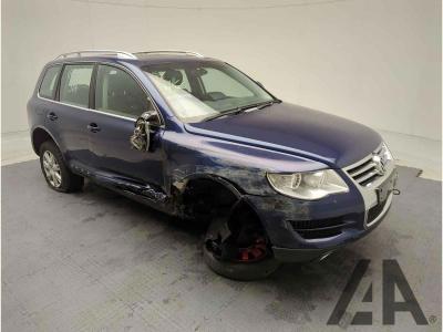 Image of 2009 VOLKSWAGEN TOUAREG V6 SE TDI 2967cc TURBO DIESEL AUTOMATIC 6 Speed 5 DOOR ESTATE