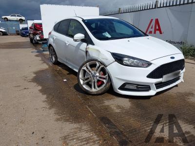 Image of 2016 FORD FOCUS ST-2 TDCI 1997cc TURBO DIESEL MANUAL 6 Speed 5 DOOR HATCHBACK
