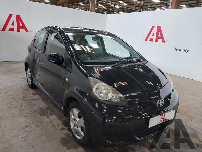 2009 TOYOTA AYGO BLACK VVT-I MM 998cc PETROL SEMI AUTO 5 DOOR HATCHBACK