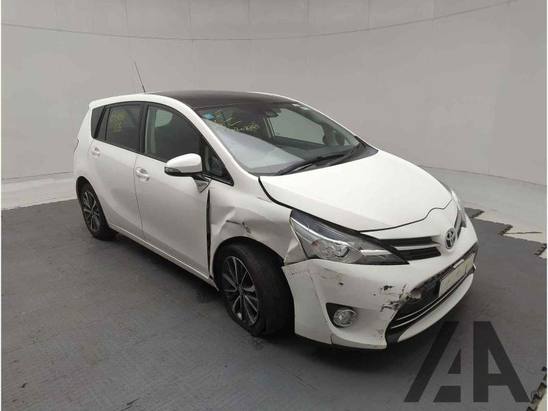 2016 TOYOTA VERSO D-4D DESIGN 1598cc TURBO DIESEL MANUAL 6 Speed 5 DOOR MPV