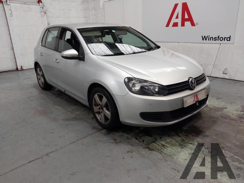 2011 VOLKSWAGEN GOLF SE TDI 1968cc TURBO DIESEL MANUAL 6 Speed 5 DOOR HATCHBACK