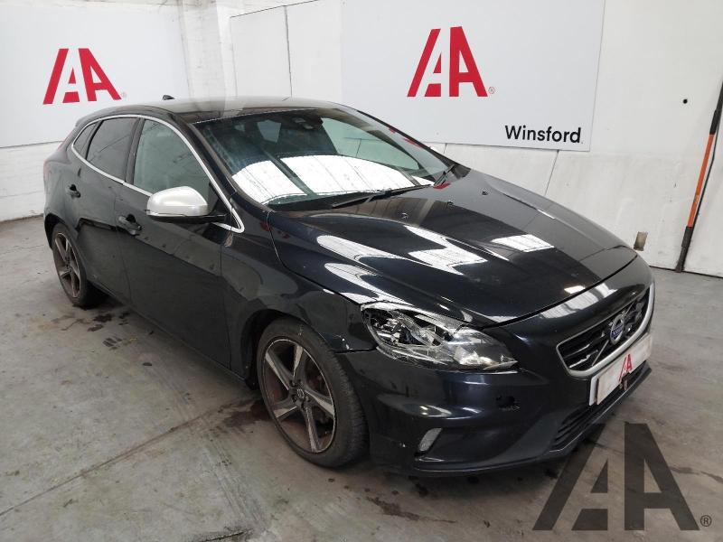 2014 VOLVO V40 D2 R-DESIGN 1560cc TURBO DIESEL MANUAL 6 Speed 5 DOOR HATCHBACK