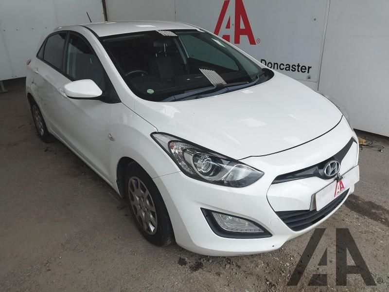 2014 HYUNDAI I30 CLASSIC BLUE DRIVE CRDI 1582cc TURBO DIESEL MANUAL 6 Speed 5 DOOR HATCHBACK