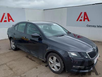 Image of 2017 SKODA OCTAVIA SE TDI 1968cc TURBO DIESEL MANUAL 6 Speed 5 DOOR HATCHBACK