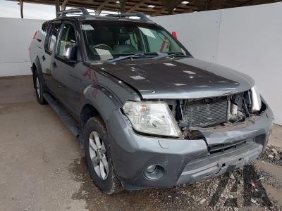 Image of 2015 NISSAN NAVARA DCI TEKNA 4X4 SHR DCB 2488cc TURBO DIESEL AUTOMATIC 5 Speed PICK UP