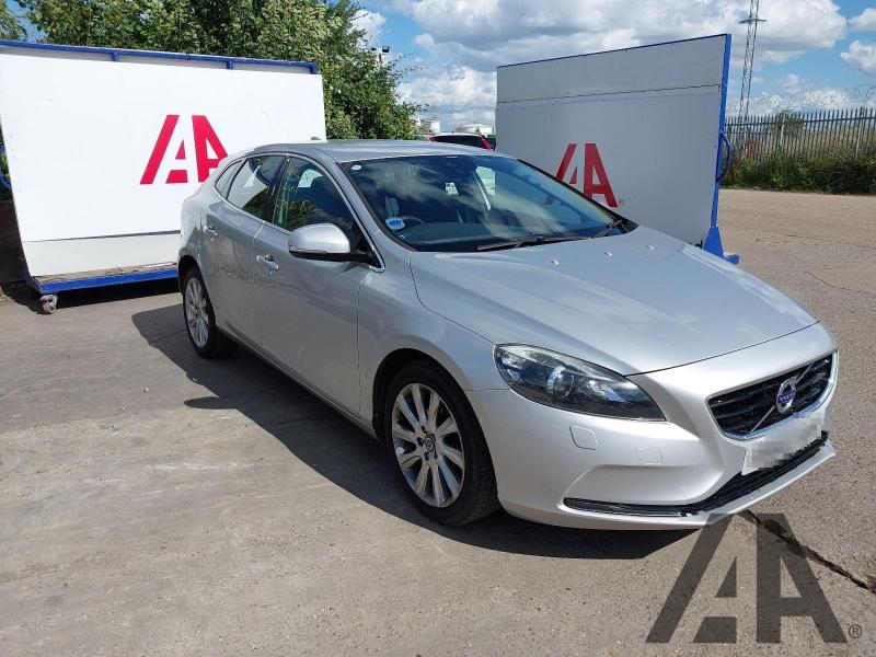 2012 VOLVO V40 D2 SE LUX 1560cc TURBO DIESEL MANUAL 6 Speed 5 DOOR HATCHBACK