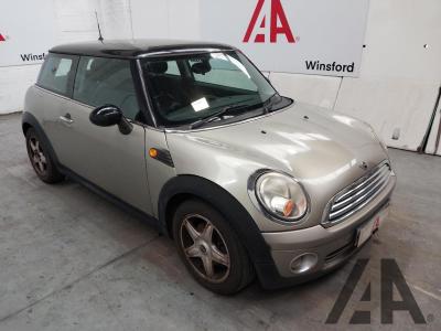 Image of 2007 MINI HATCH COOPER 1598cc PETROL AUTOMATIC 6 Speed 3 DOOR HATCHBACK