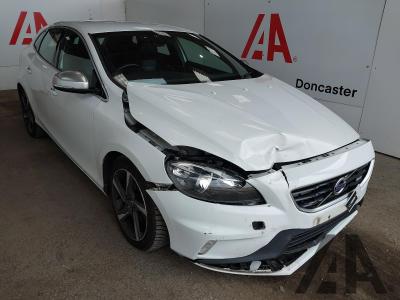 Image of 2013 VOLVO V40 D2 R-DESIGN 1560cc TURBO DIESEL MANUAL 6 Speed 5 DOOR HATCHBACK