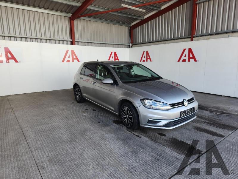 2017 VOLKSWAGEN GOLF SE TDI BLUEMOTION TECHNOLOGY 1598cc TURBO DIESEL MANUAL 5 Speed 5 DOOR HATCHBACK