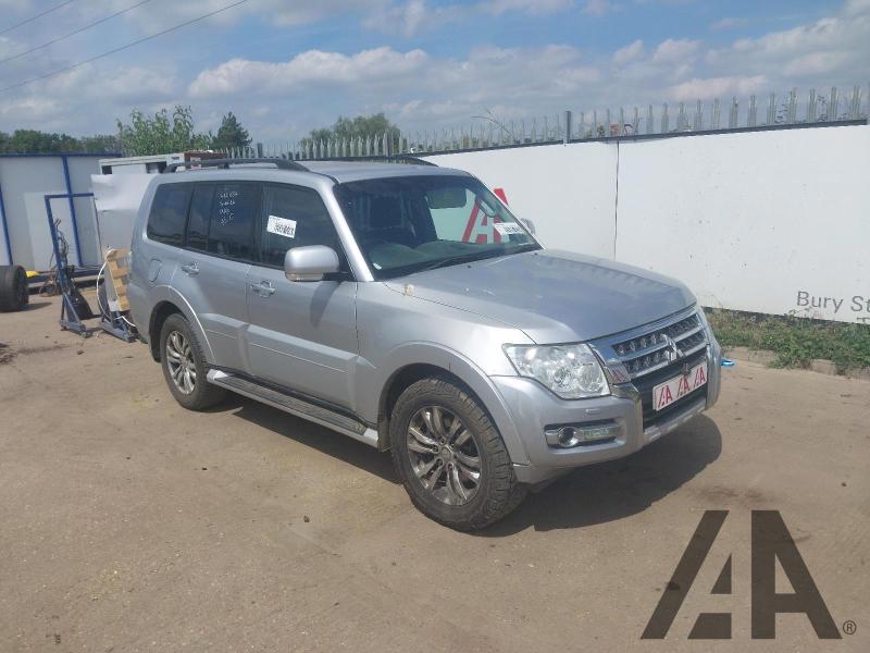 2017 MITSUBISHI SHOGUN 3200cc DIESEL AUTOMATIC HATCHBACK