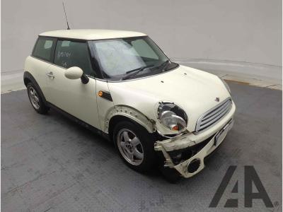 Image of 2007 MINI HATCH COOPER 1598cc PETROL AUTOMATIC 6 Speed 3 DOOR HATCHBACK