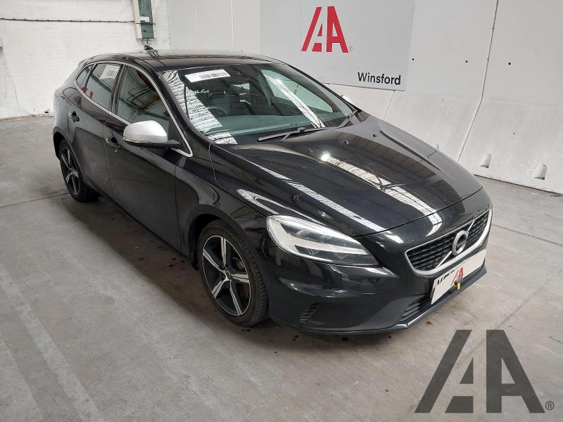 2018 VOLVO V40 T2 R-DESIGN 1969cc TURBO PETROL MANUAL 6 Speed 5 DOOR HATCHBACK