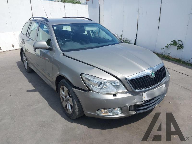 2011 SKODA OCTAVIA ELEGANCE TDI CR 1968cc TURBO DIESEL MANUAL 6 Speed 5 DOOR ESTATE