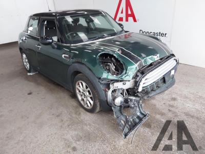 Image of 2015 MINI HATCH COOPER D 1496cc TURBO DIESEL AUTOMATIC 6 Speed 5 DOOR HATCHBACK