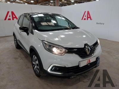 Image of 2020 RENAULT CAPTUR PLAY TCE 898cc TURBO PETROL MANUAL 5 Speed 5 DOOR HATCHBACK