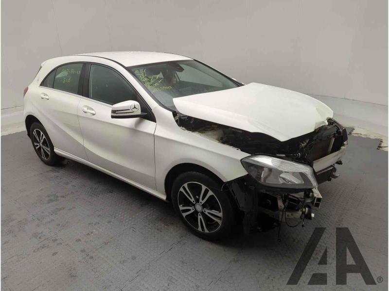 2015 MERCEDES A-CLASS A 180 SE 1595cc TURBO PETROL SEMI AUTO 5 DOOR HATCHBACK