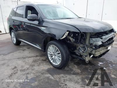 Image of 2018 MITSUBISHI OUTLANDER PHEV 4H 2360cc PETROL/ELECTRIC CVT 1 Speed 5 DOOR ESTATE