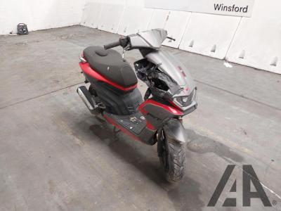Image of 2025 LEXMOTO SRT 125cc PETROL CVT SCOOTER