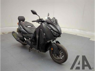 Image of 2019 YAMAHA YP (X-MAX) 400 IRON MAX 395cc PETROL CVT SCOOTER