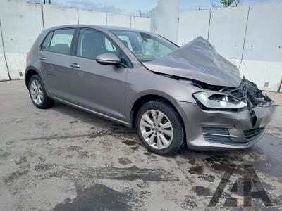 Image of 2014 VOLKSWAGEN GOLF SE TSI BLUEMOTION TECHNOLOGY 1395cc TURBO PETROL MANUAL 6 Speed 5 DOOR HATCHBACK