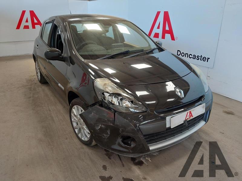 2010 RENAULT CLIO DYNAMIQUE TOMTOM DCI 1461cc TURBO DIESEL MANUAL 5 Speed 5 DOOR HATCHBACK