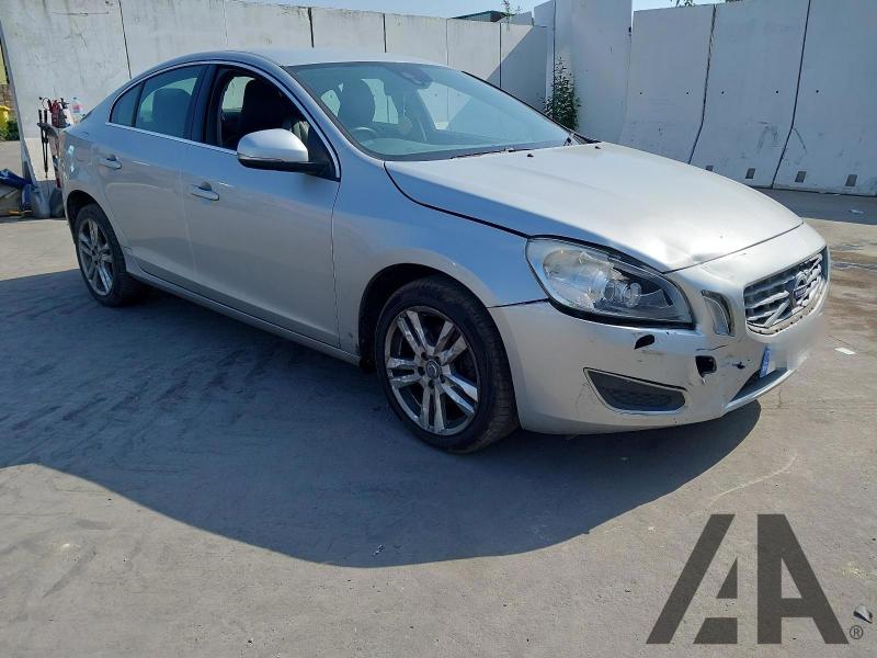 2013 VOLVO S60 D2 SE LUX 1560cc TURBO DIESEL MANUAL 6 Speed 4 DOOR SALOON