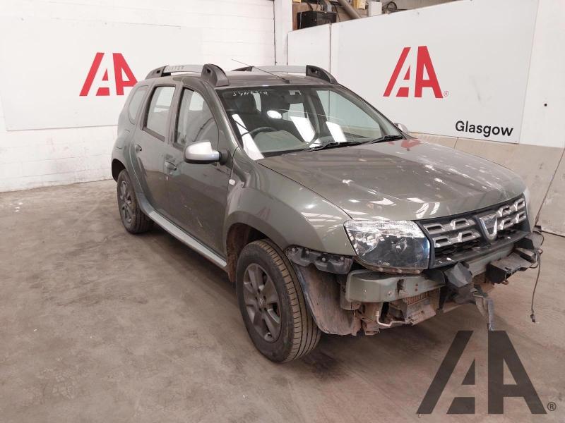 2015 DACIA DUSTER LAUREATE DCI 1461cc TURBO DIESEL MANUAL 6 Speed 5 DOOR HATCHBACK