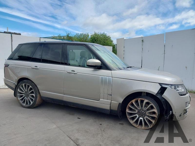 2015 LAND ROVER RANGE ROVER SDV8 AUTOBIOGRAPHY 4367cc TURBO DIESEL AUTOMATIC 5 DOOR ESTATE