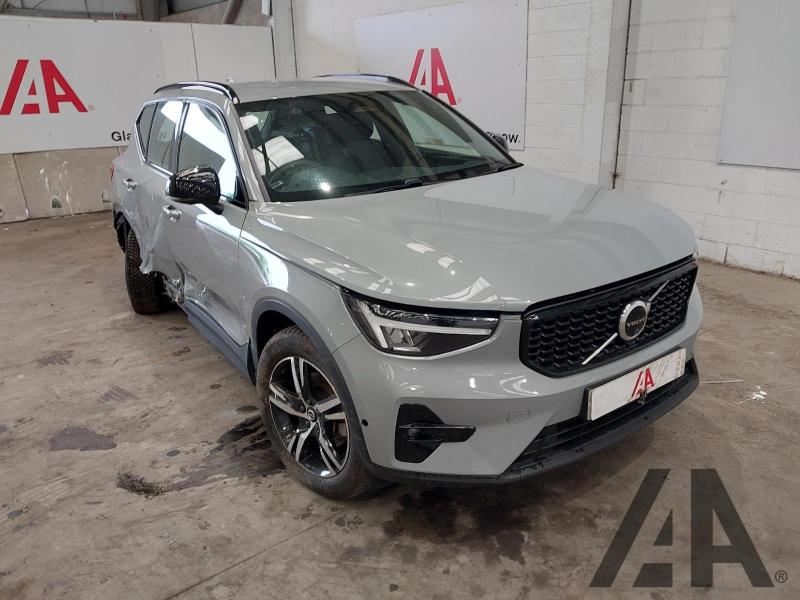 2023 VOLVO XC40 B4 PLUS 1969cc TURBO PETROL SEMI AUTO 5 DOOR ESTATE