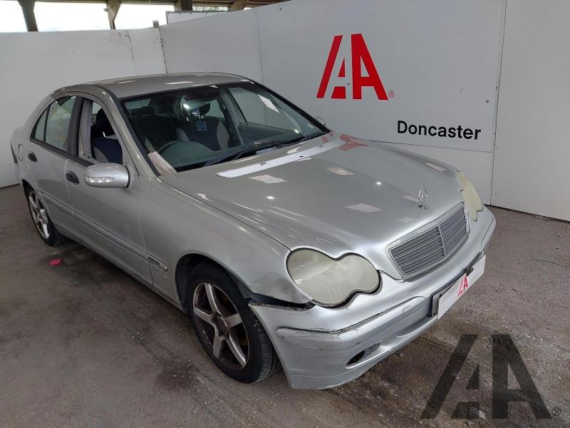 2003 MERCEDES C-CLASS C220 CDI CLASSIC SE 2148cc TURBO DIESEL AUTOMATIC 4 DOOR SALOON
