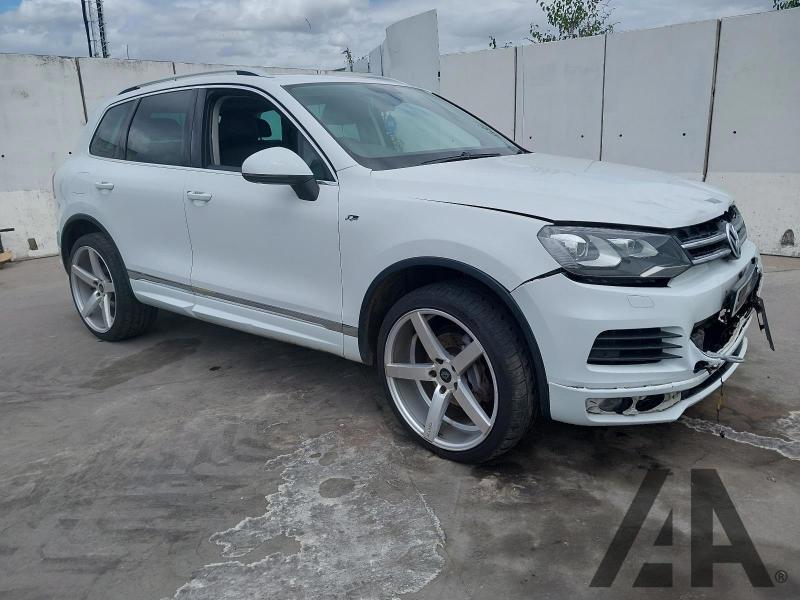 2014 VOLKSWAGEN TOUAREG V6 R-LINE TDI BLUEMOTION TECHN 2967cc TURBO DIESEL AUTOMATIC 8 Speed 5 DOOR ESTATE