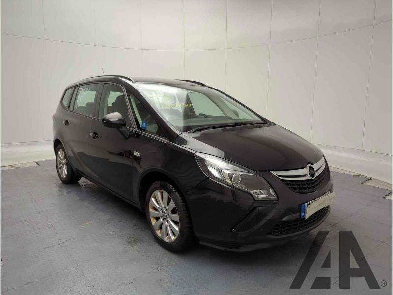 2016 VAUXHALL ZAFIRA TOURER DESIGN 1364cc TURBO PETROL AUTOMATIC 6 Speed 5 DOOR MPV