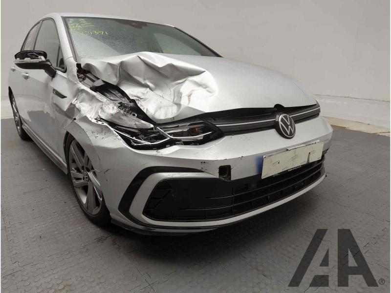 2024 VOLKSWAGEN GOLF R-LINE ETSI DSG 1498cc TURBO PETROL SEMI AUTO 5 DOOR HATCHBACK