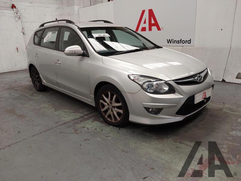 2012 HYUNDAI I30 COMFORT CRDI 1582cc TURBO DIESEL AUTOMATIC 4 Speed 5 DOOR ESTATE