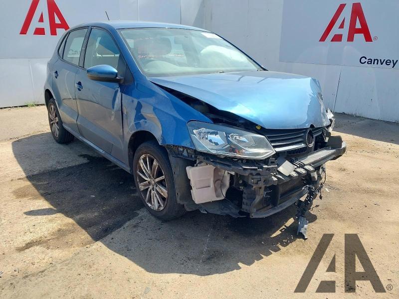 2015 VOLKSWAGEN POLO SE TSI DSG 1197cc TURBO PETROL SEMI AUTO 7 Speed 5 DOOR HATCHBACK