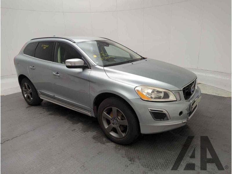 2010 VOLVO XC60 D R-DESIGN SE 2400cc TURBO DIESEL AUTOMATIC 6 Speed 5 DOOR ESTATE