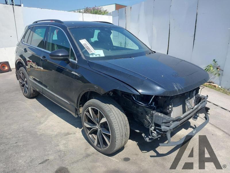 2023 VOLKSWAGEN TIGUAN R-LINE TSI DSG 1498cc TURBO PETROL SEMI AUTO 5 DOOR ESTATE