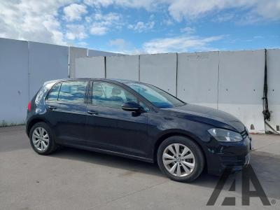 Image of 2014 VOLKSWAGEN GOLF SE TDI BLUEMOTION TECHNOLOGY 1598cc TURBO DIESEL MANUAL 5 Speed 5 DOOR HATCHBACK