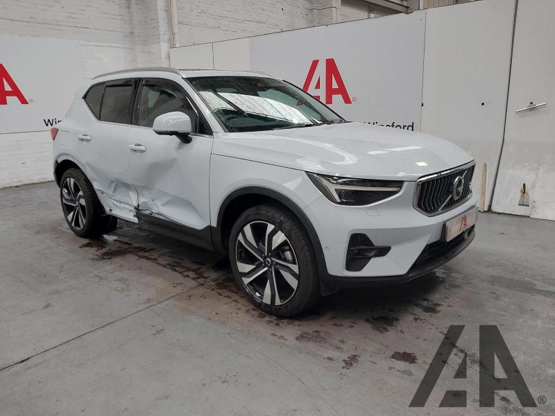 2025 VOLVO XC40 B3 ULTRA 1969cc TURBO PETROL SEMI AUTO 5 DOOR ESTATE