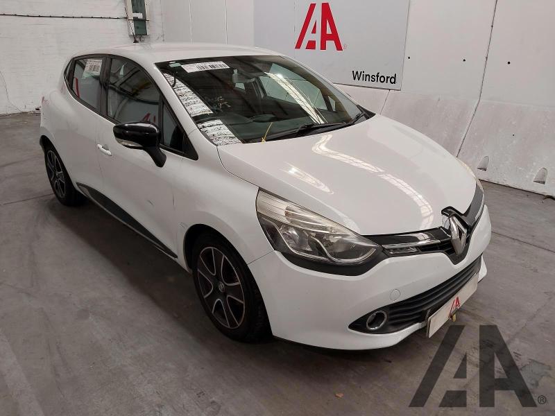 2015 RENAULT CLIO DYNAMIQUE NAV DCI 1461cc TURBO DIESEL MANUAL 5 Speed 5 DOOR HATCHBACK