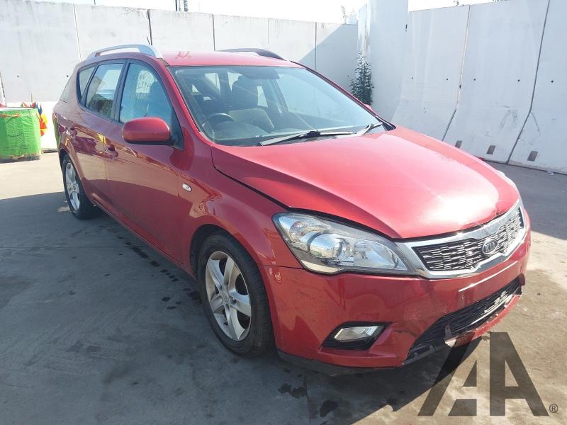 2011 KIA CEED CRDI 2 SW 1582cc TURBO DIESEL MANUAL 6 Speed 5 DOOR ESTATE