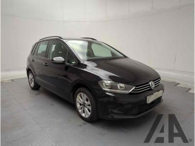 Image of 2015 VOLKSWAGEN GOLF SV SE TDI 1598cc TURBO DIESEL MANUAL 5 Speed 5 DOOR MPV