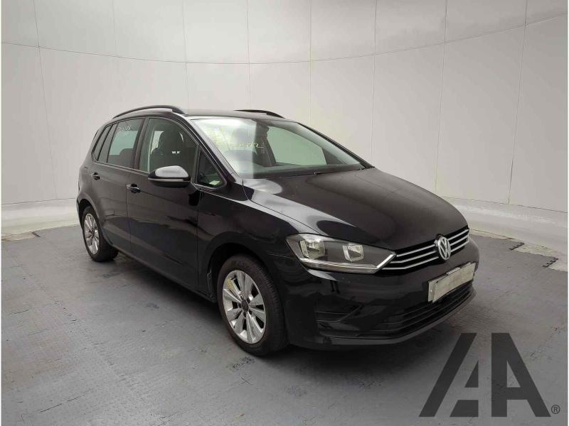 2015 VOLKSWAGEN GOLF SV SE TDI 1598cc TURBO DIESEL MANUAL 5 Speed 5 DOOR MPV