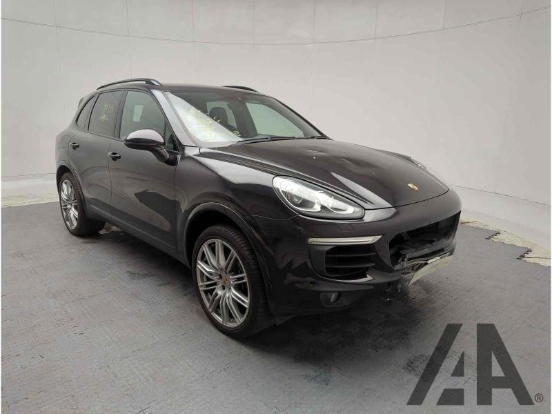 2017 PORSCHE CAYENNE D V6 PLATINUM EDITION TIPTRONI 2967cc TURBO DIESEL AUTOMATIC 8 Speed 5 DOOR ESTATE