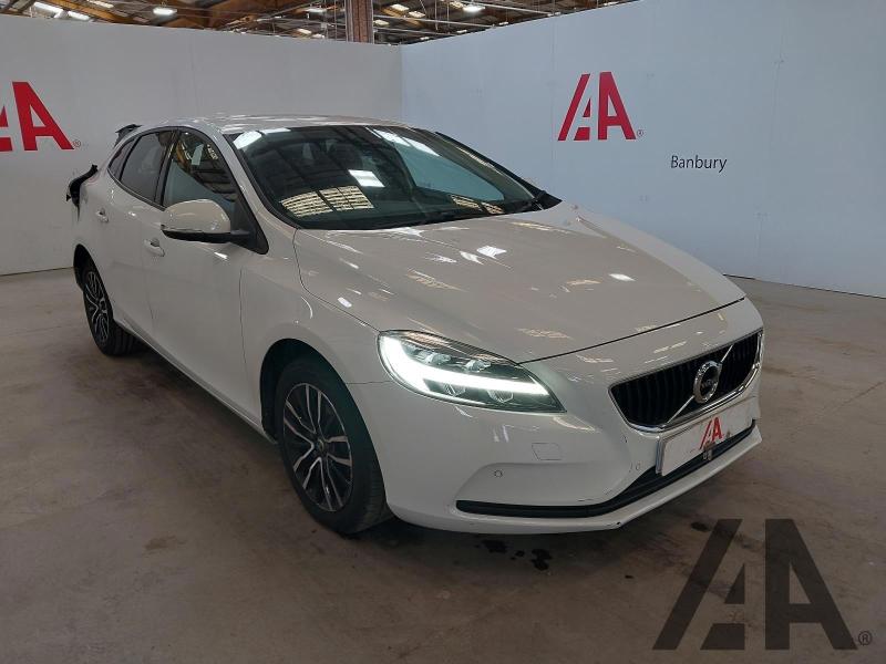 2019 VOLVO V40 T2 MOMENTUM NAV PLUS 1498cc TURBO PETROL AUTOMATIC 6 Speed 5 DOOR HATCHBACK