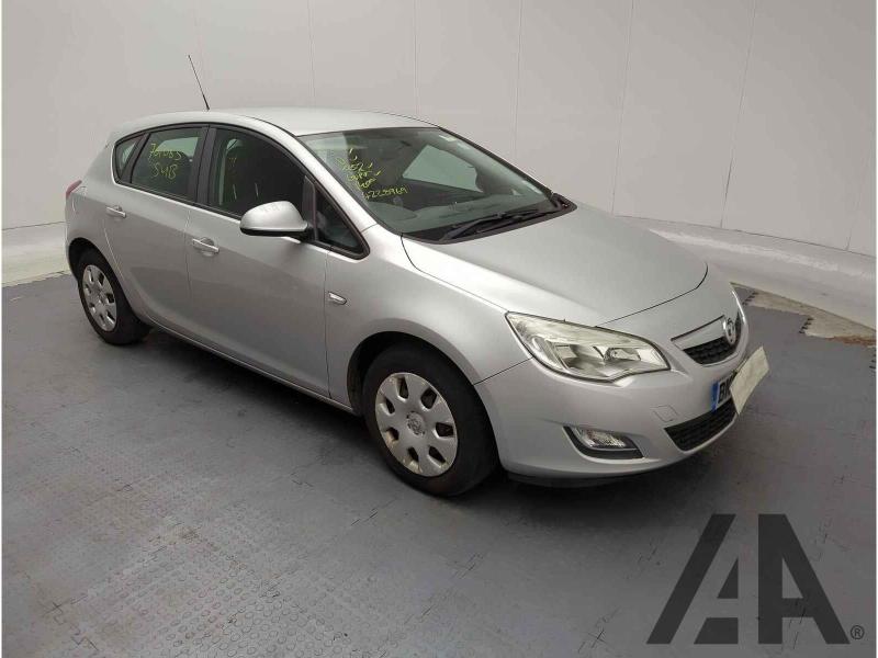2010 VAUXHALL ASTRA EXCLUSIV 1598cc PETROL MANUAL 5 Speed 5 DOOR HATCHBACK