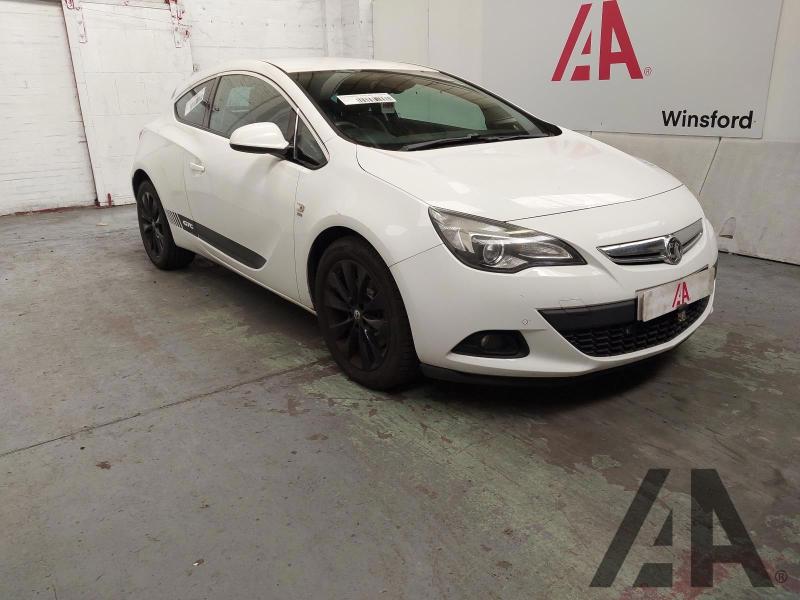 2013 VAUXHALL ASTRA GTC SRI CDTI 1956cc TURBO DIESEL AUTOMATIC 6 Speed 3 DOOR HATCHBACK