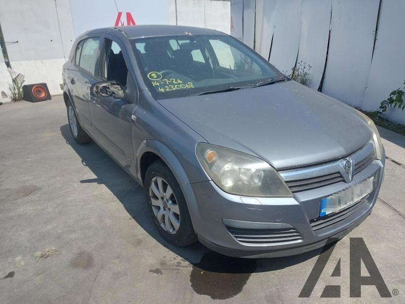2005 VAUXHALL ASTRA CLUB 16V TWINPORT 1598cc PETROL SEMI AUTO 5 Speed 5 DOOR HATCHBACK